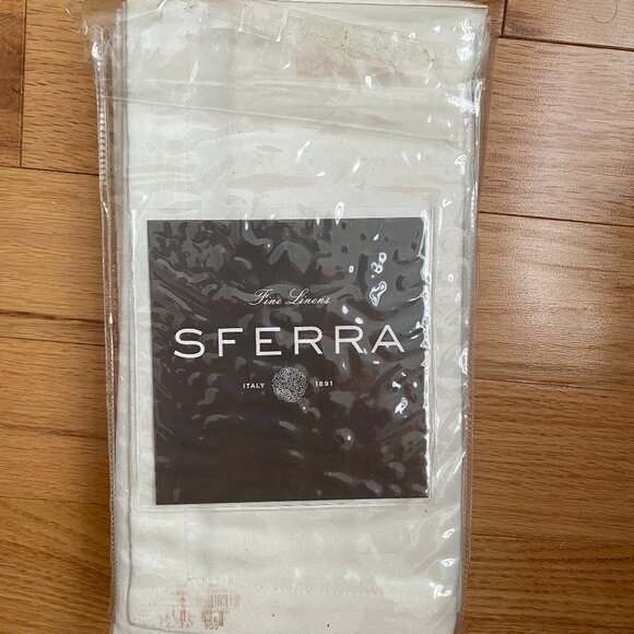 NEW Sferra Dinner Napkins - 1212 Orchard Ivory (set of 4) - Picture 1 of 2